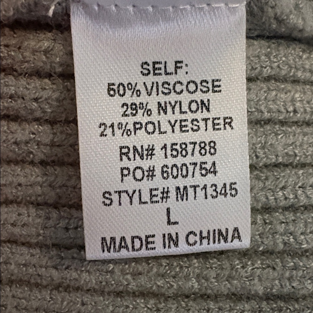 Mable Fenne Ribbed Olive Cropped Sweater Size Large - Picture 4 of 5